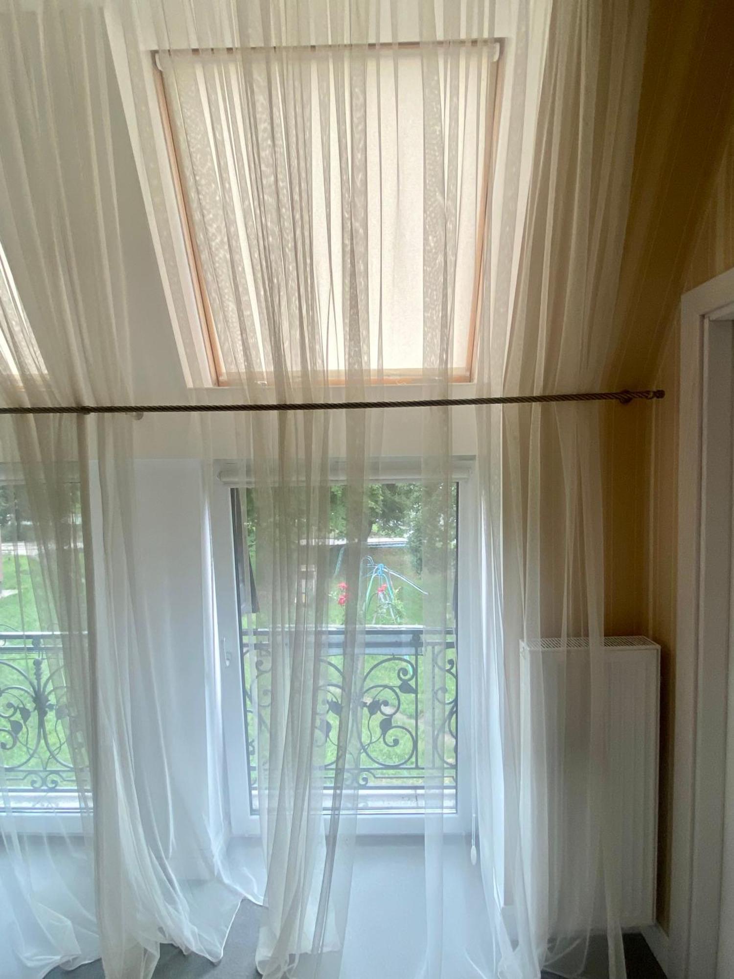 Boutique Hotel Deluxe Kamianets Podilskyi Bagian luar foto
